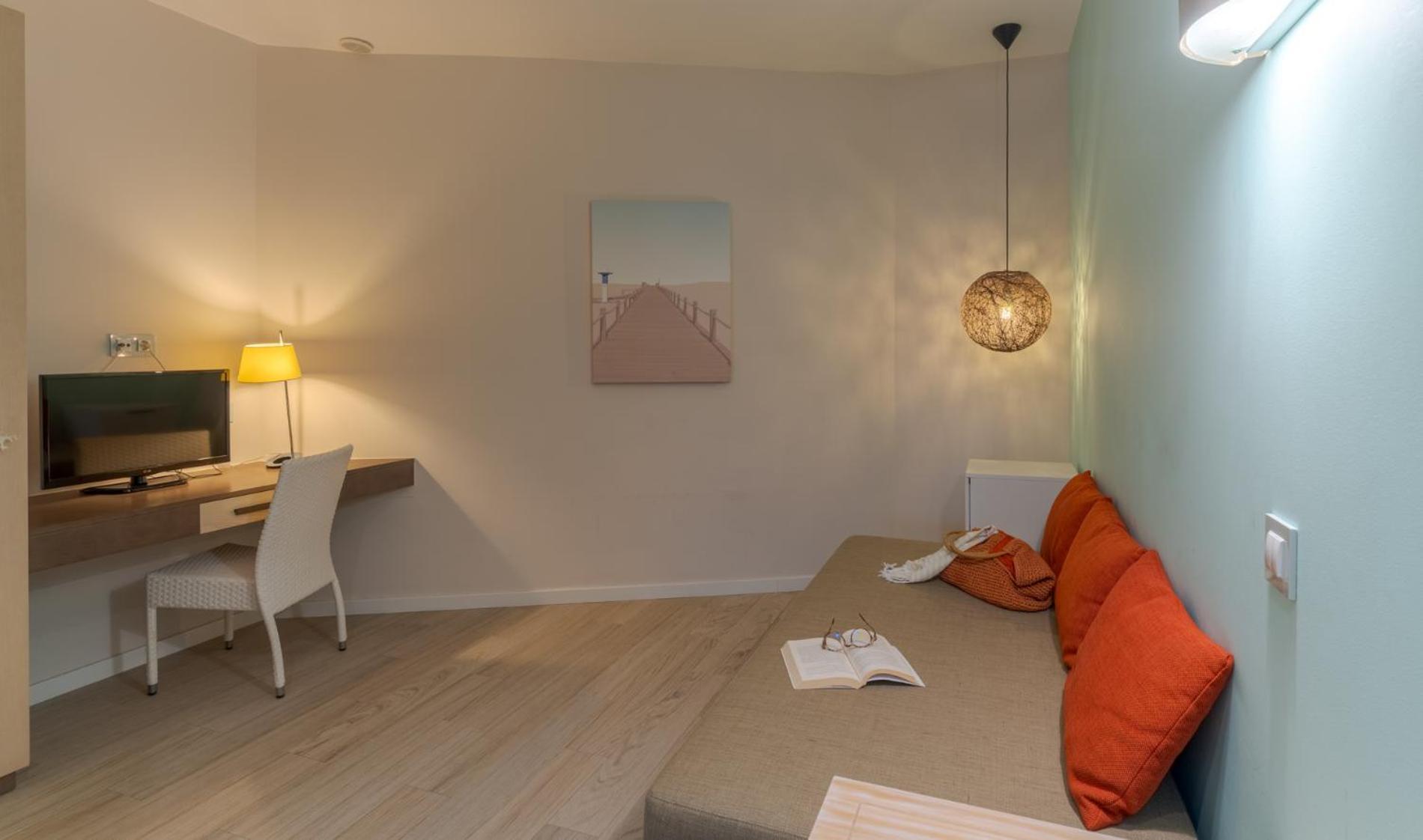 Pestana Alvor Praia Premium Beach & Golf Resort Екстериор снимка A room at the hotel